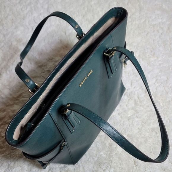 MICHAEL by Michael Kors Voyager Large Crossgrain Leather Tote Bag in Dark Green - Picture 7 of 14